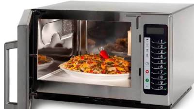 مخاطر وحقائق صادمة عن الميكرويف .. تعرفي عليها