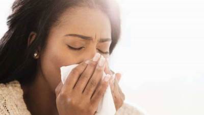 كيف تفرق بين الحساسية وكورونا في الخريف