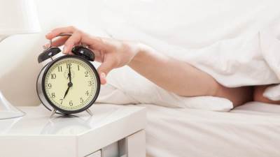 طريقة للاستيقاظ بسهولة دون منبه