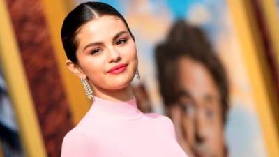 بالفيديو .. سيلينا جوميز تروي تجربة اكتئابها بسبب الكورونا!