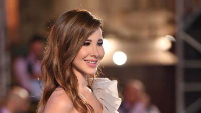 نانسي عجرم تخطف الأنظار وسط الطبيعة الخلابة