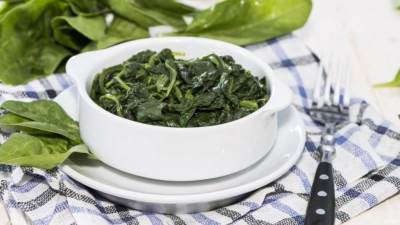 أهمية تناول السبانخ للحامل