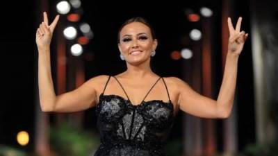 بعد أزمة الكورونا في الجونة .. بشرى تدافع عن المهرجان