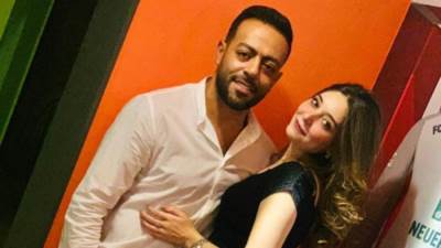 خطيبة تامر عاشور السابقة تخرج عن صمتها : "اتقدم لأهلى على أساس إنه مطلق"