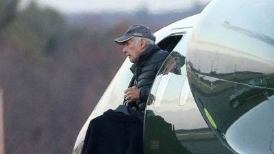 بالرغم من الكورونا .. هاريسون فورد يسافر ليحتفل بالأعياد