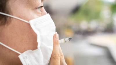 العلماء يكتشفون الرابط بين التدخين وكورونا .. إليك التفاصيل