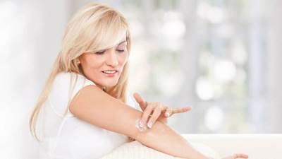 نصائح لإزالة التصبغات من الكوعين والركبتين بسهولة في المنزل