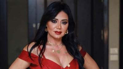لماذا غابت رانيا يوسف عن افتتاح مهرجان القاهرة السينمائي؟