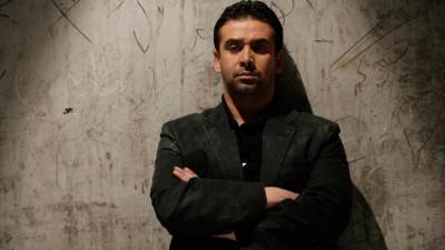 الموت يفجع كريم عبد العزيز