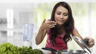 دراسة حديثة: شم رائحة الطعام يزيد وزنك