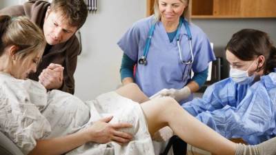 الولادة الطبيعية أفضل طريقة للولادة .. والقيصرية فى هذه الحالات فقط