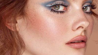 لصاحبات الشعر الأحمر أهم النصائح في تطبيق الماكياج