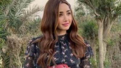 رد غريب من أحمد فهمي لزوجته هنا الزاهد بعد نشر صورة حملها