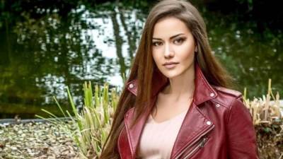 بالفيديو .. هكذا تتعتني النجمة فهرية أفجان ببشرتها؟