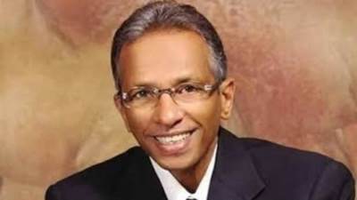 أبرزهن ليلى علوي وزوجة أمير سعودي.. كيف أثرت السيدات في حياة "حما أحمد السقا"