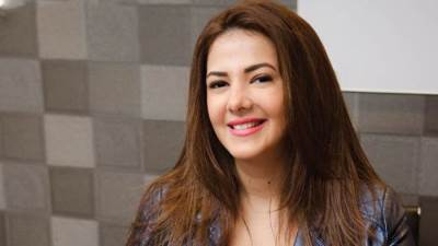 دنيا سمير غانم تهنئ جمهورها بالفلانتين