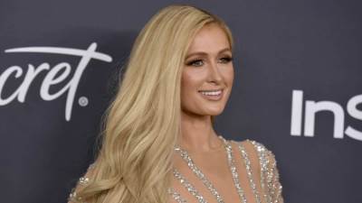 بالصور .. "باريس هيلتون" تعلن خطوبتها من رجل أعمال ثري