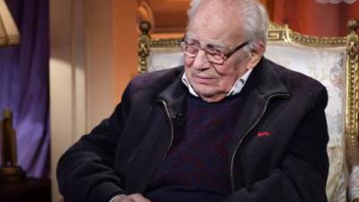 بالفيديو .. رشوان توفيق يوجه نصيحة إلى محمد رمضان