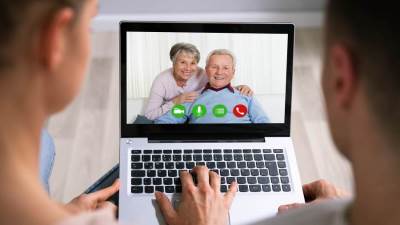 هذه هي أهم قواعد الإتيكيت في محادثات الفيديو شات