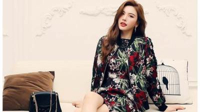 6 قواعد لارتداء فساتين الربيع القصيرة بشياكة