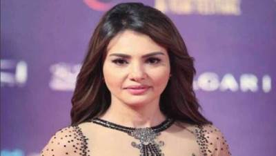 دينا فؤاد لحاسديها:" ابقوا خدوا بصة كده على خيبتنا وانهزامنا والسواد اللي حوالين عنينا"