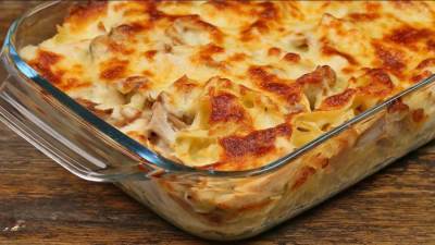 طريقة عمل المكرونة بالبشاميل والصلصة