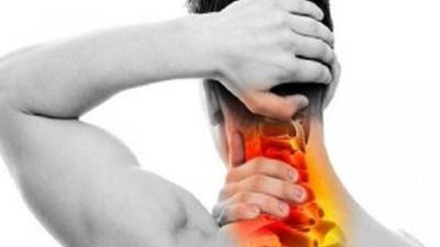 لأول مرة.. طرق علاج ألام الرقبة من المنزل