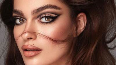 أفضل تصفيفات الشعر لصاحبة الجبهة العريضة