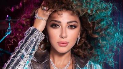 شاهد .. ميريام فارس تستعرض أناقتها بإطلالة جذابة