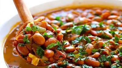 للسحور .. عجة حمص وعدس مدمس بالبطاطس