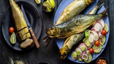 مخاطر أكل الفسيخ والرنجة في الأعياد