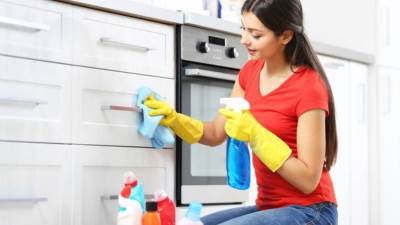 للبنات.. أهم الأماكن المتواجد فيها الأوساخ في المنزل