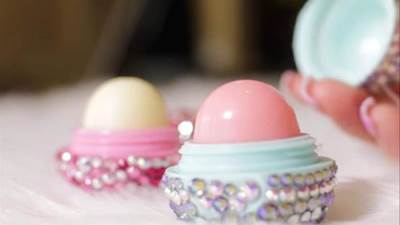 لأصحاب البشرة الجافة.. كيف تستفيدي من زبدة الكاكاو على جسمك؟