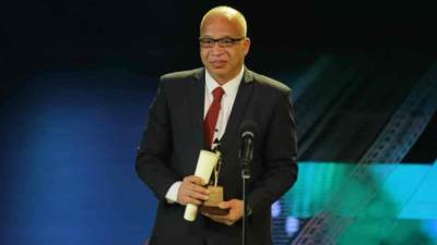 كيف تعرض فنان مصري لبتر قدميه بسبب السكري