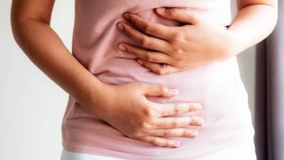 6 نصائح للتغلب على الانتفاخ بشكل طبيعي