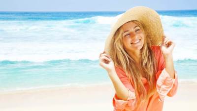 4 نصائح للعناية بالشعر خلال قضاء اجازة المصيف