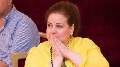 اللجنة العلمية لمكافحة كورونا: دلال عبد العزيز تحتاج للأكسجين بجرعات عالية