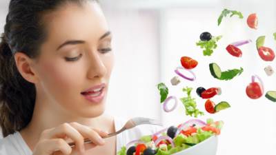 7 أطعمة يجب تناولها للحفاظ على صحة الغدة الدرقية