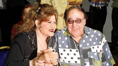 بالفيديو .. ميمي جمال تكشف اللحظات الأخيرة لزوجها .. وهذا ماطلبه قبل وفاته