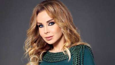 رولا سعد تبرز أنوثتها بإطلالة جريئة