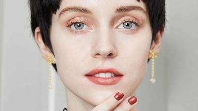 للمرأة الرقيقة .. مجوهرات بتصميم الفيونكة