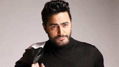 تامر حسني يحتفل بزفاف ابن مصطفى قمر