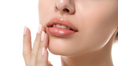 بالصور .. مرطبات شفاه بخاصية الوقاية من الشمس لتستخدميها طوال العام