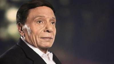 عادل إمام يثير الجدل بـ"لحية بيضاء"على مواقع التواصل