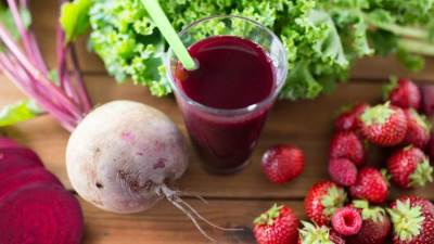 أفضل العصائر لتغذية المخ وتنقيته من السموم