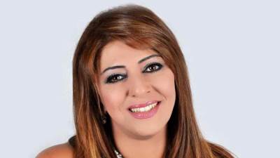 هالة صدقي تخطف الأنظار بإطلالة هندية