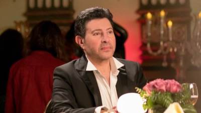 تعرفي على تطورات الحالة الصحية للفنان هاني شاكر