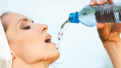 في صيام ذي الحجة .. أطعمة تقلل العطش