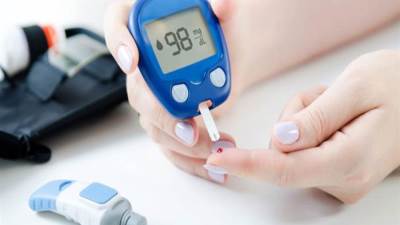 4 طرق صحية لخفض نسبة السكر في الدم بشكل طبيعي!