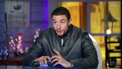 أحمد الفيشاوي يستمتع بعطلته الصيفية مع أسرته